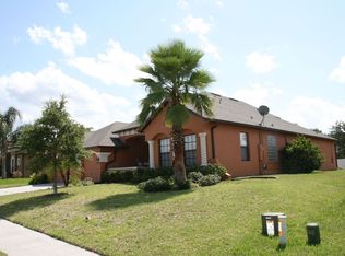 800 Country Charm Cir, Oviedo, FL 32765