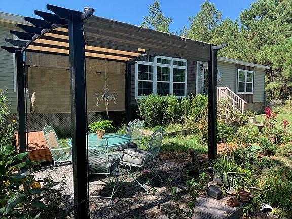 2nd image of 440 Uncle Jims Ln
