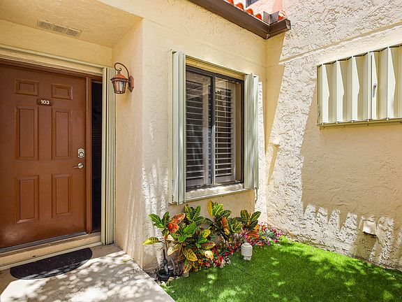 4th image of 14 Vía De Casas Sur #103
