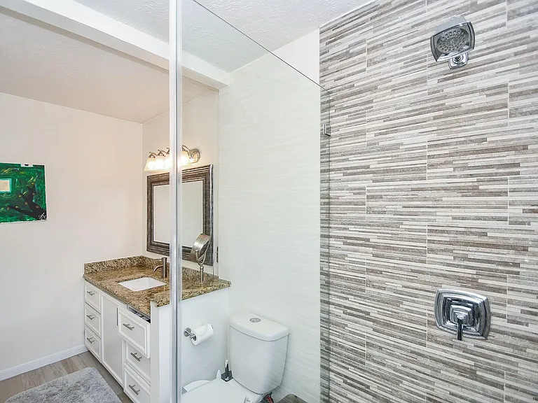 12806 Westhorpe Dr — Photo 38