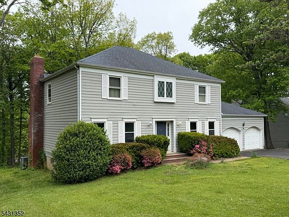 2nd image of 37 Highmount Ave