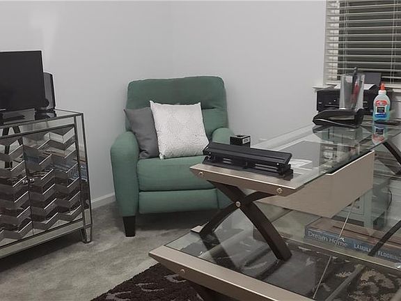 5th image of 2516 Leytonstone Dr