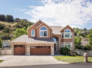 2818 E Falcon Way, Sandy, UT 84093