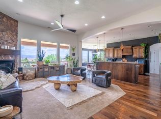 1412 E Majestic Dr, Washington, UT 84780