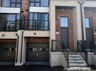 27 Bancroft Ln, Richmond Hill, ON