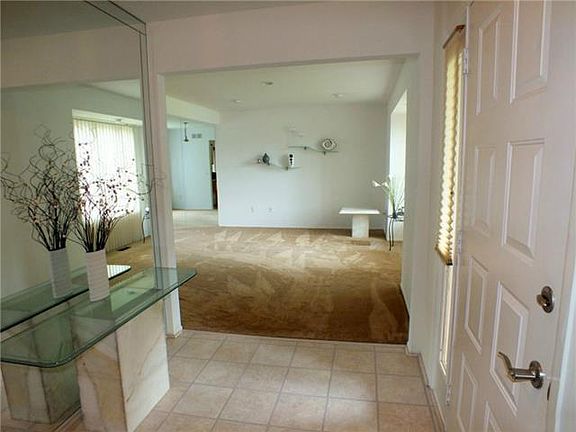 5th image of 37426 Worchester Ave.