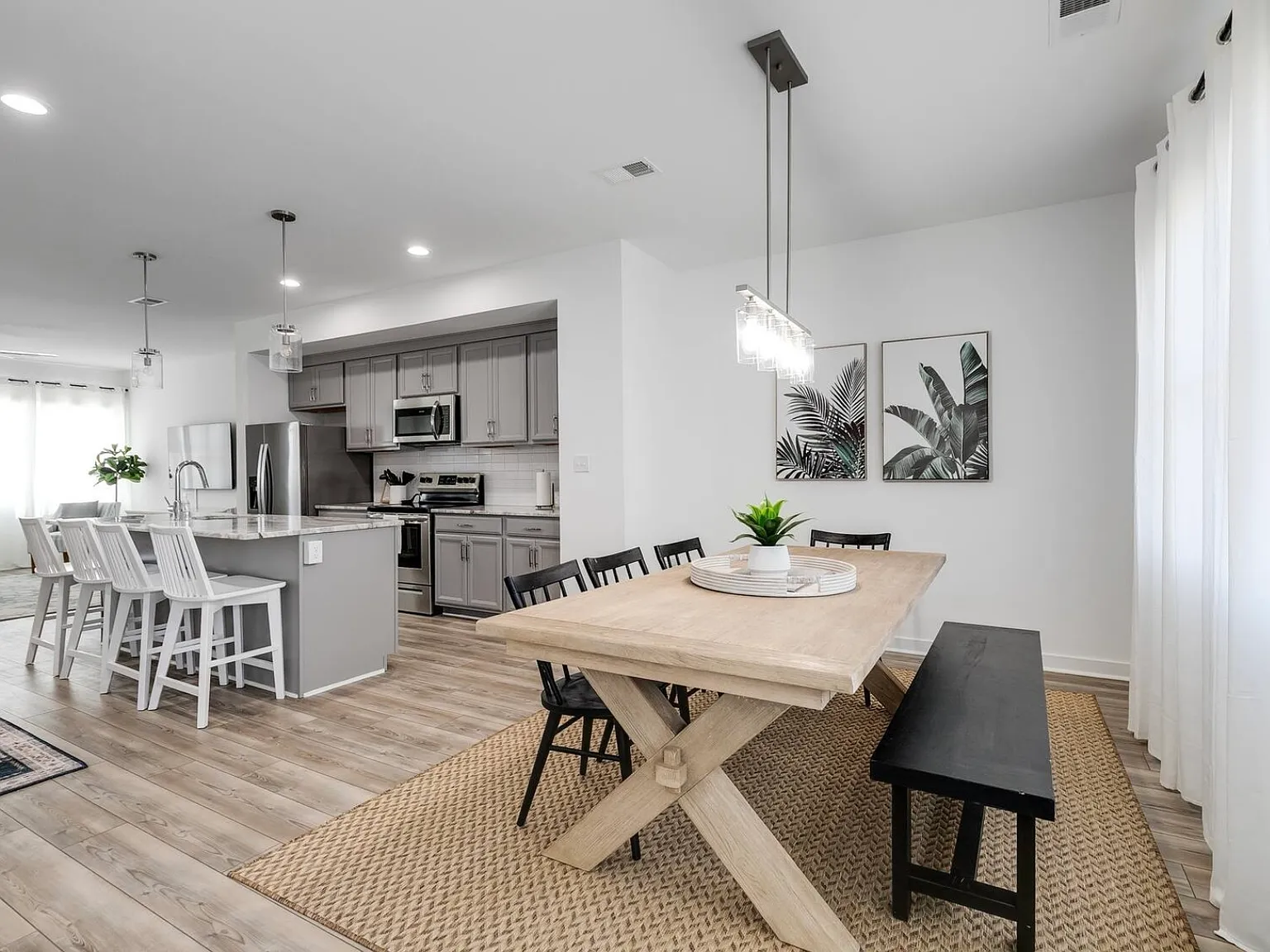 309 Douglas Ave — Photo 3