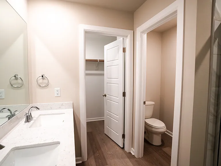 10513 SW 41st St — Photo 10