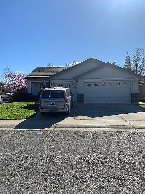 9268 Lucchesi Dr photo 1