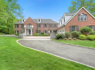 19 Bailiwick Rd, Greenwich, CT 06831