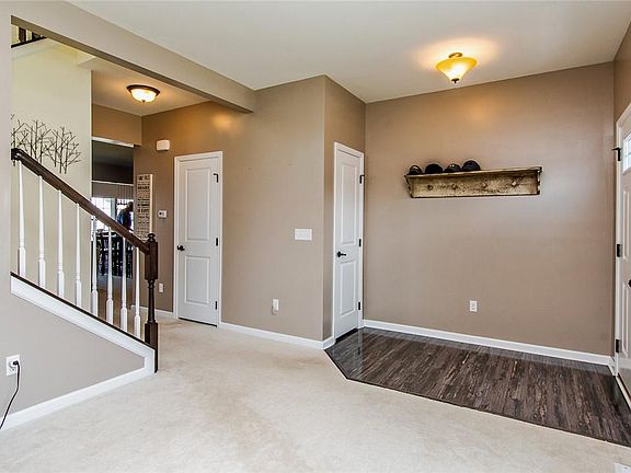 5th image of 1120 Harlowe Ln