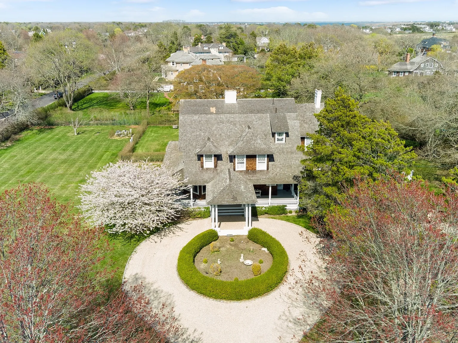 Quogue South Estate Section — Photo 4