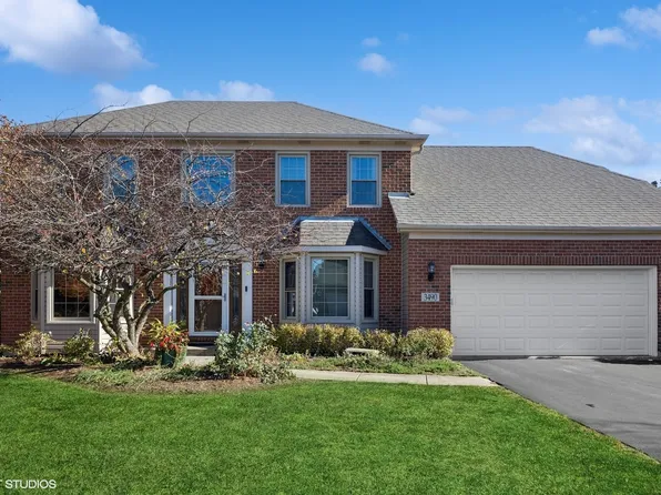 3490 Charlemaine Dr, Aurora, IL 60504