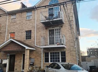 17026 Cedarcroft Rd, Jamaica, NY 11432