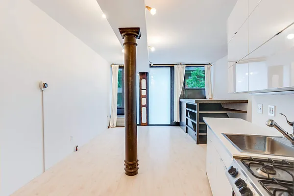 Rented by Compass | media 39