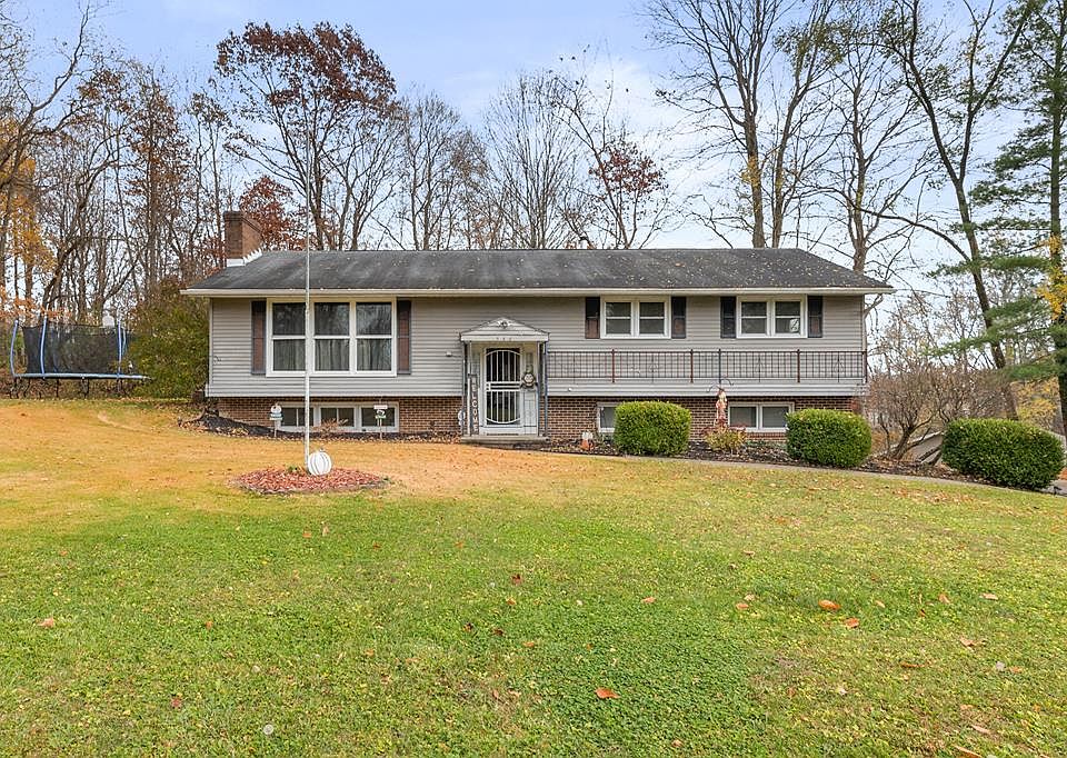 1st image of 386 Linda Ln