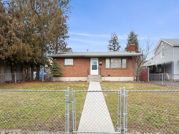 3rd image of 2136 W Cleveland Ave