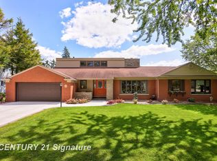 53 Benton Rd, Saginaw, MI 48602