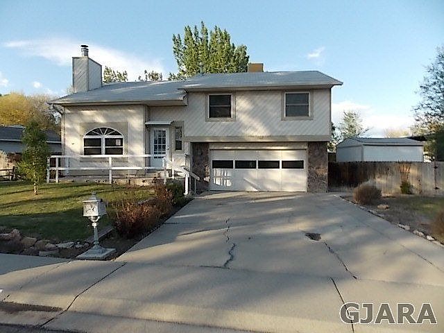 1st image of 2890 Kiowa Ct #2890