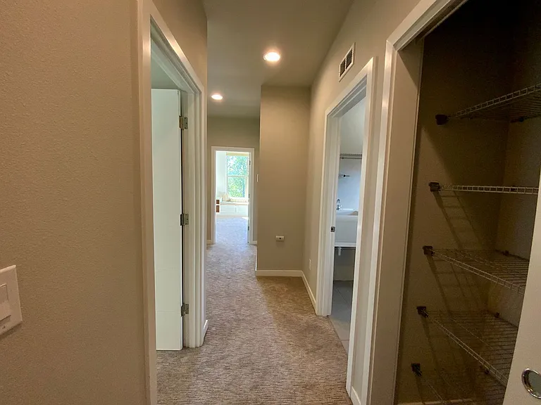 16329 Main View Ln NE — Photo 23