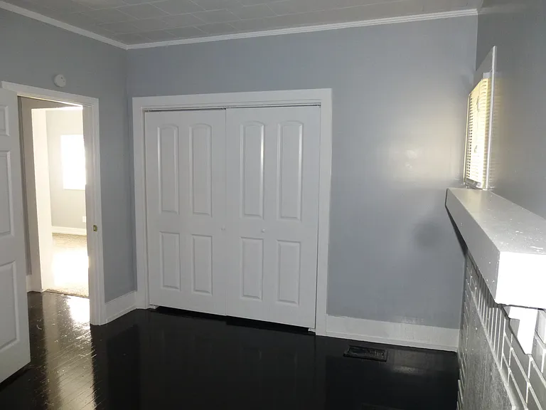 419 19th St S — Photo 12