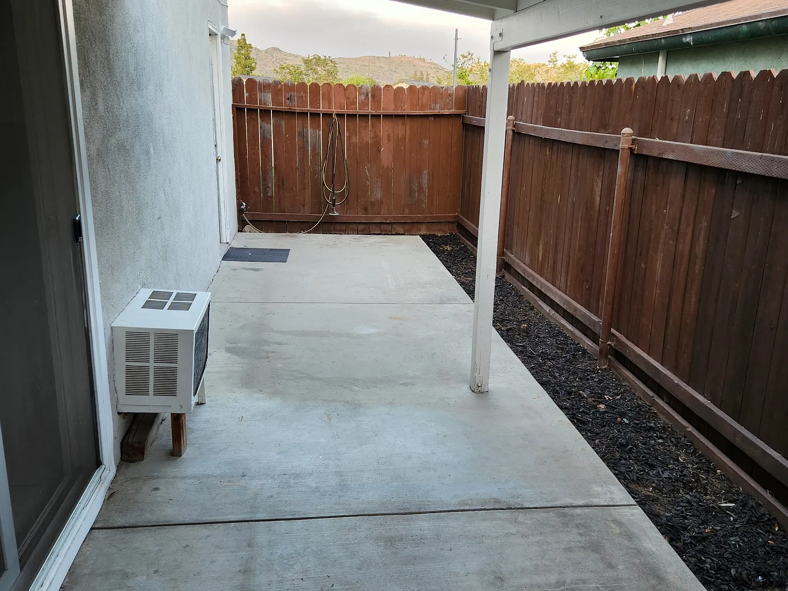 2 bed, 1.5 bath, 1100 sqft, $2,200 — Photo 4