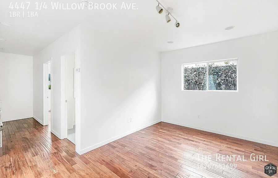 Updated Bungalow Community | Modern Finishes | All Appliances Included | Mini Private Front Yard/... — Photo 2