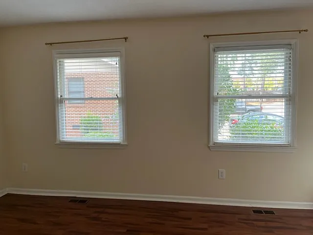 2 bed, 975 sqft, $1,475 — Photo 2