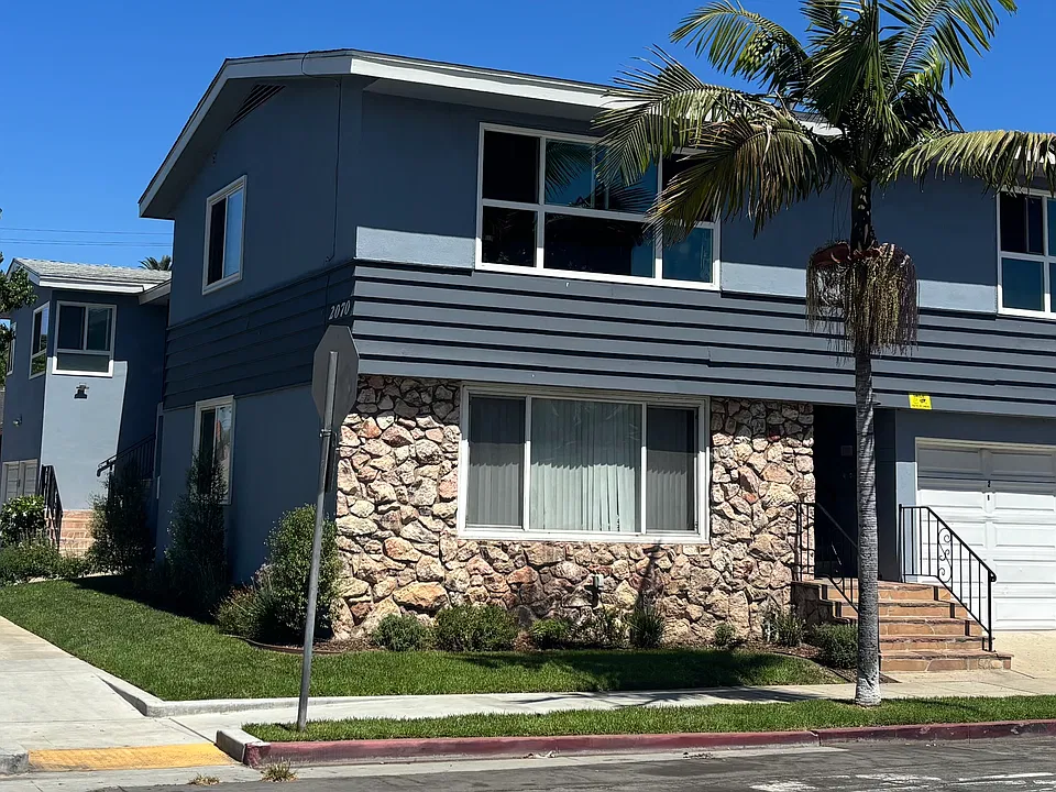 2070 Locust Ave #5