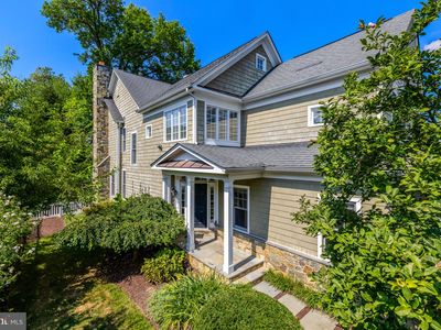 1519 Pathfinder Ln, Mc Lean, VA, 22101
