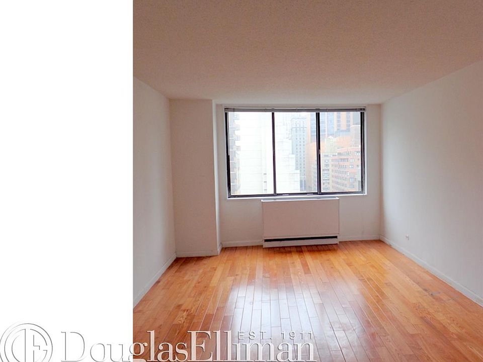 2nd image of 200 E 33rd St APT 10A