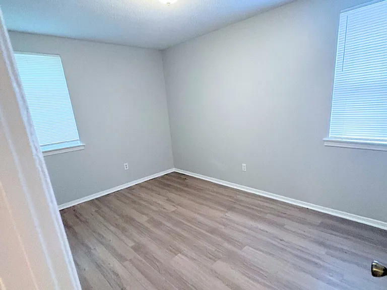 3666 Bluff Wood Dr — Photo 12