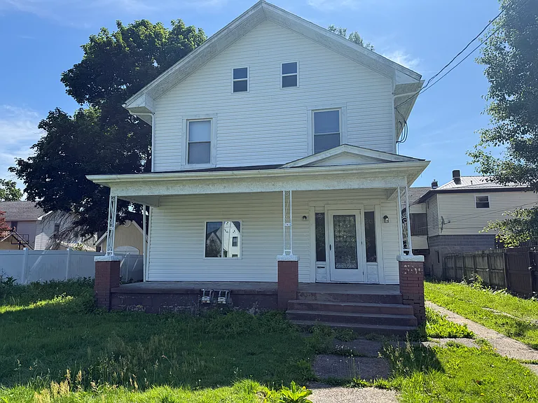 506 Woodlawn Rd #1 — Photo 1