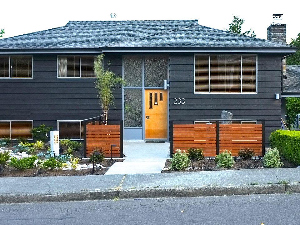 1st image of 233 10th Ave