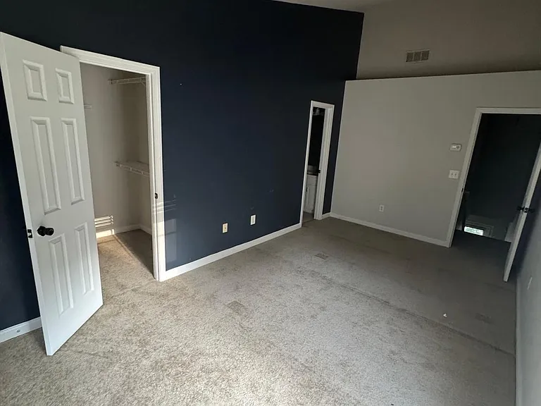 950 Redwood Dr — Photo 14