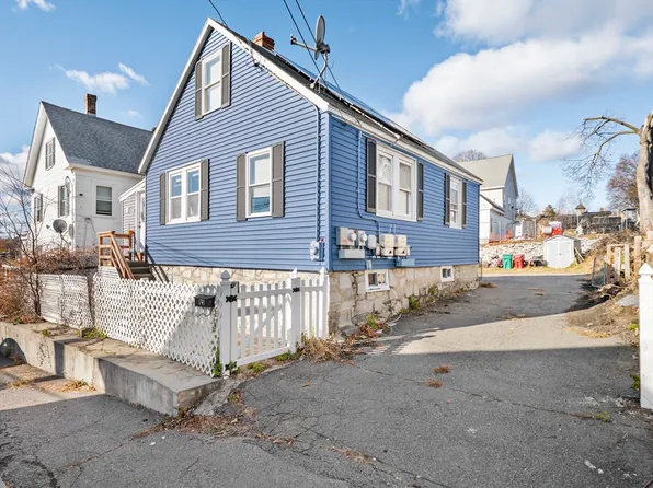 95 S Highland St, Lowell, MA 01852