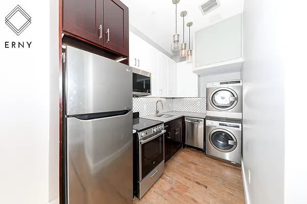 Rented by ERNY LLC | media 4