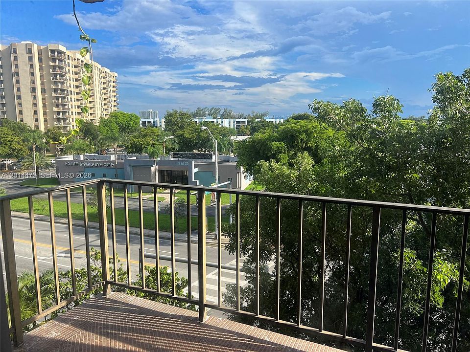 1st image of 1465 NE 123rd St APT 515
