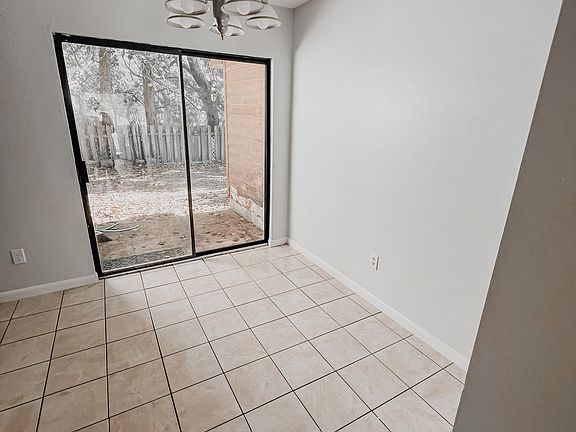 2nd image of 611 Center St Unit 8