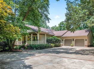2403 Woodburn Cir, Sanford, NC 27330