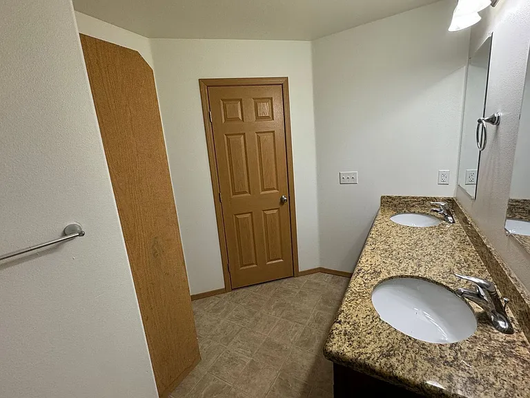 5595 S Irwin Dr — Photo 32