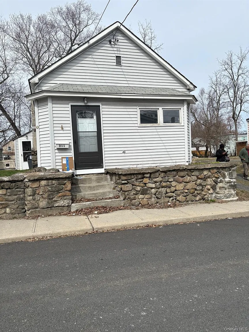 311 Tower Avenue photo 1