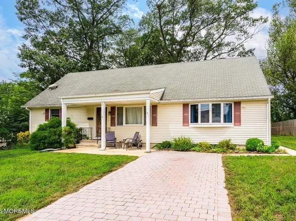 6 Princeton Drive, Jackson, NJ 08527