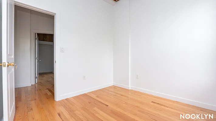 Rented by Nooklyn NYC LLC | media 17