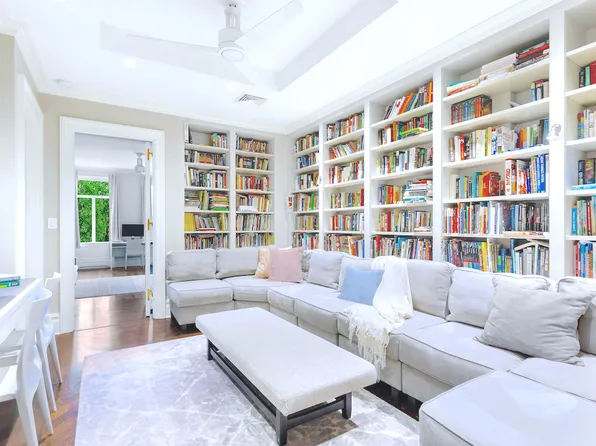 211 Cpw image 18 of 25