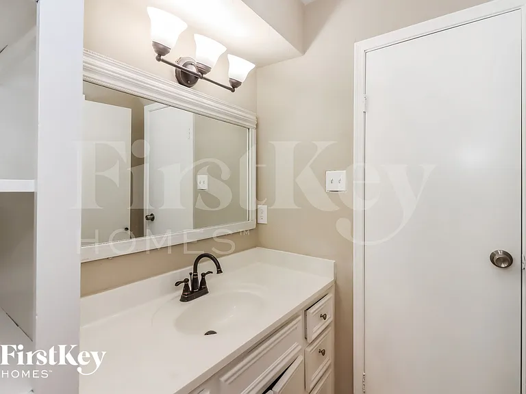 6611 Gleneagles Dr — Photo 13