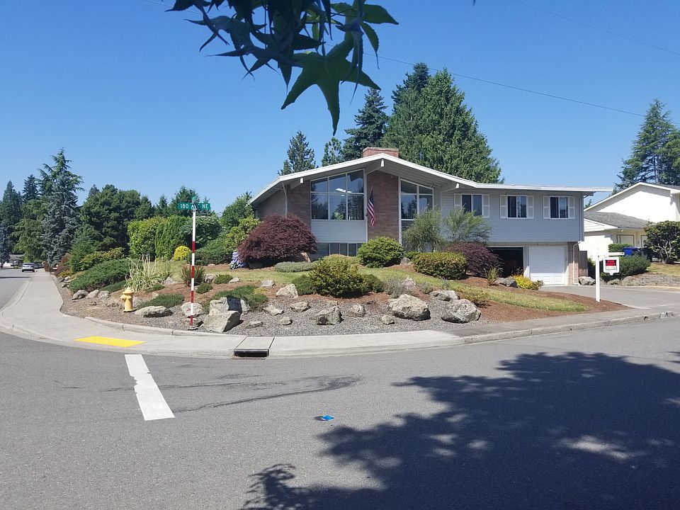 1st image of 1305 180th Ave NE
