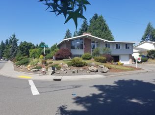 1305 180th Ave NE, Bellevue, WA 98008
