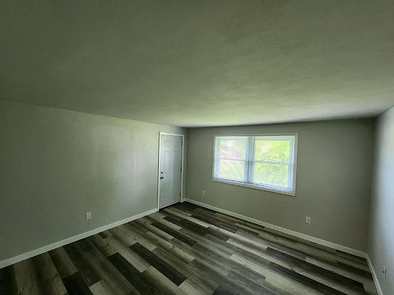 712 George St #5 — Photo 12