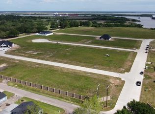 1465 Augustine Ave, Port Neches, TX 77651